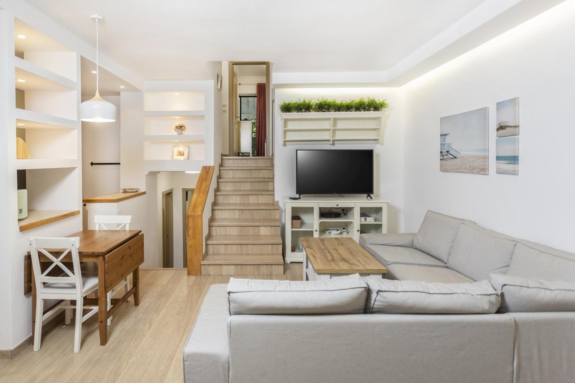 חניוטי Lovely Villa 3 Min From The Beach מראה חיצוני תמונה